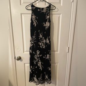 Jones New York Black floral dress size 8